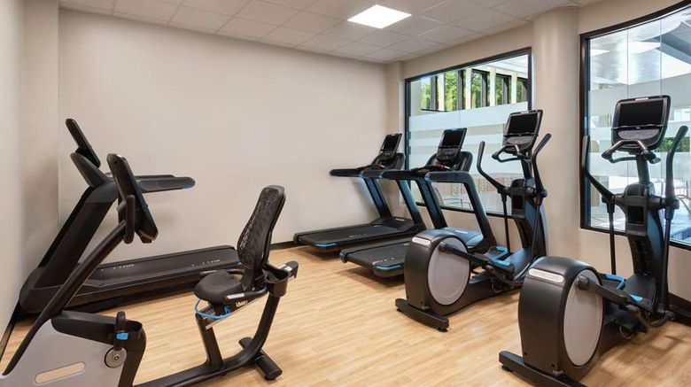 <b>Embassy Suites Tysons Corner Health</b>. Images powered by <a href="https://iceportal.shijigroup.com/" title="IcePortal" target="_blank">IcePortal</a>.