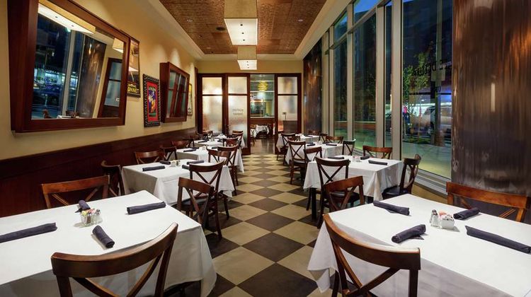 Hilton Garden Inn Washington/Georgetown Restaurant