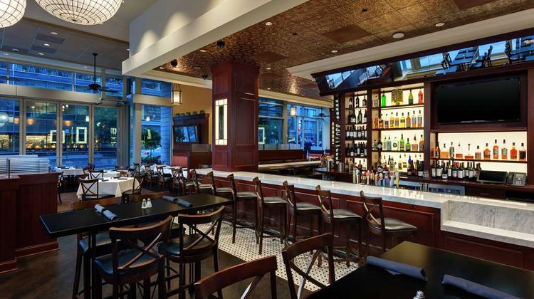 Hilton Garden Inn Washington/Georgetown Restaurant