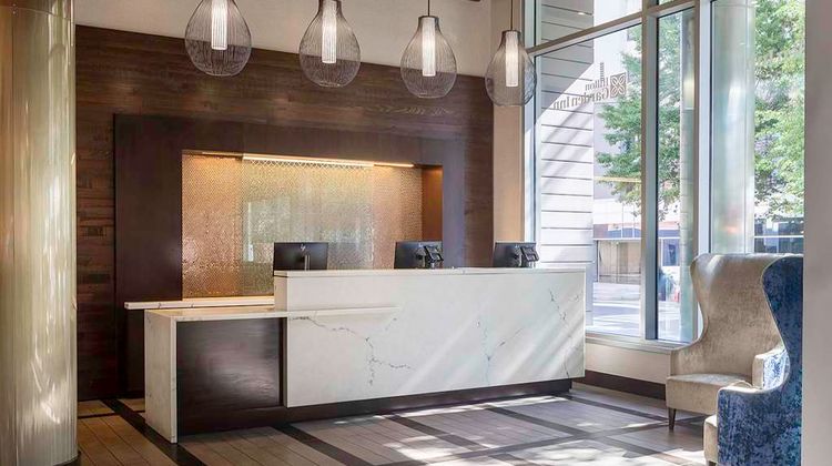 Hilton Garden Inn Washington/Georgetown Lobby