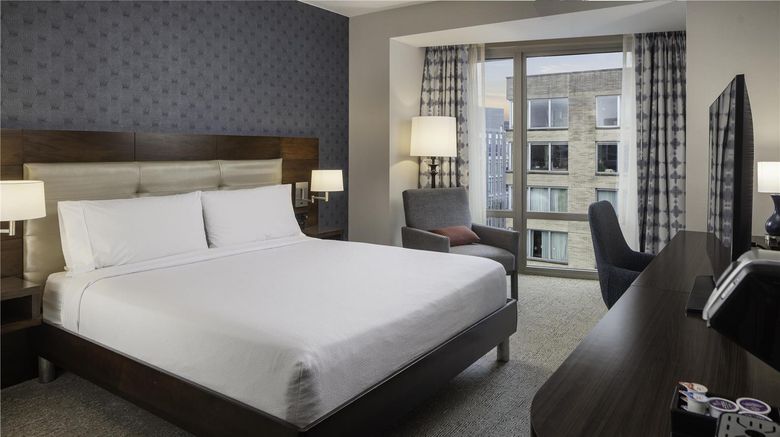 <b>Hilton Garden Inn Washington/Georgetown Room</b>. Images powered by <a href="https://iceportal.shijigroup.com/" title="IcePortal" target="_blank">IcePortal</a>.