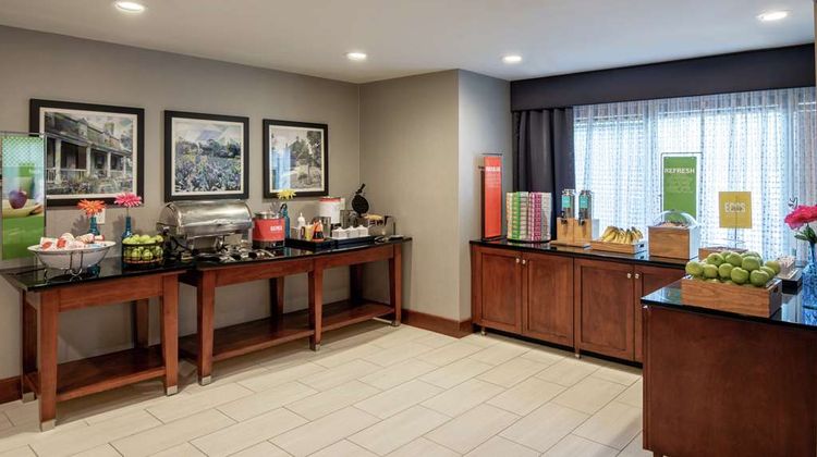 Hampton Inn Waldorf Restaurant
