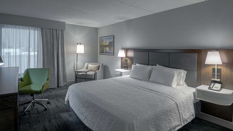 <b>Hampton Inn Waldorf Room</b>. Images powered by <a href="https://iceportal.shijigroup.com/" title="IcePortal" target="_blank">IcePortal</a>.
