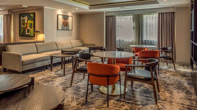 Hilton London Watford Lobby