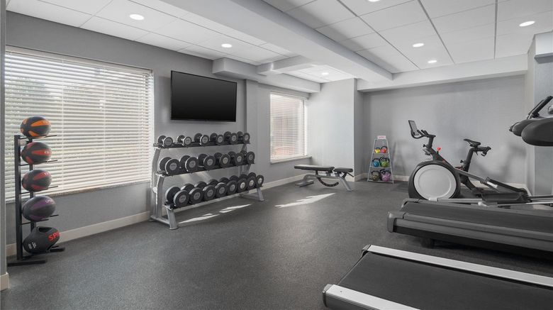 <b>Homewood Suites by Hilton Williamsburg Health</b>. Images powered by <a href="https://iceportal.shijigroup.com/" title="IcePortal" target="_blank">IcePortal</a>.
