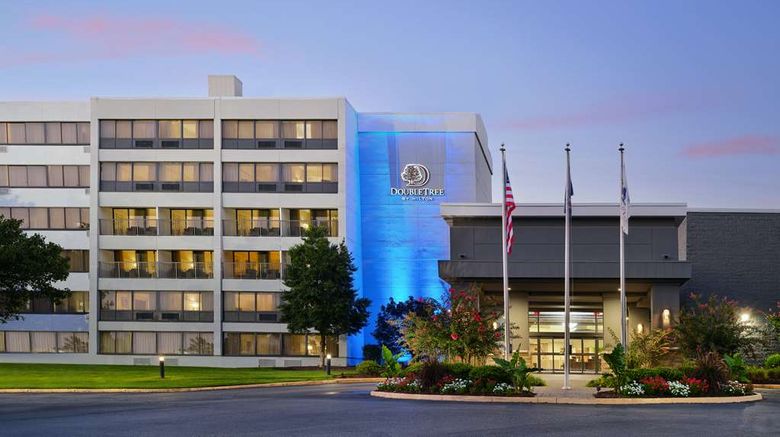 <b>DoubleTree by Hilton Hotel Williamsburg Exterior</b>. Images powered by <a href="https://iceportal.shijigroup.com/" title="IcePortal" target="_blank">IcePortal</a>.