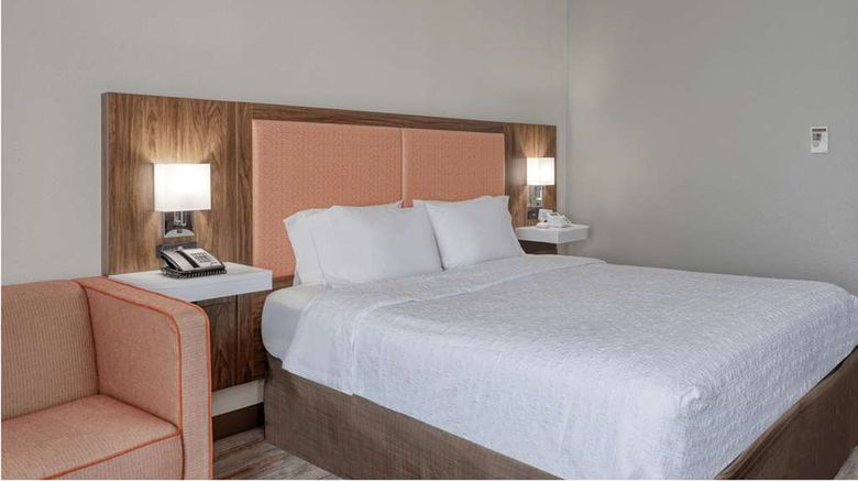 <b>Hampton Inn Washington Court House Room</b>. Images powered by <a href="https://iceportal.shijigroup.com/" title="IcePortal" target="_blank">IcePortal</a>.