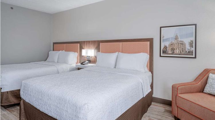 Hampton Inn Washington Court House Room