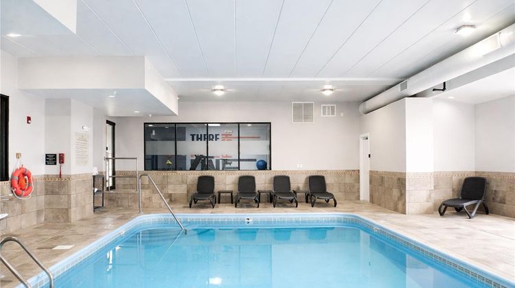 Hampton Inn Washington Court House Pool