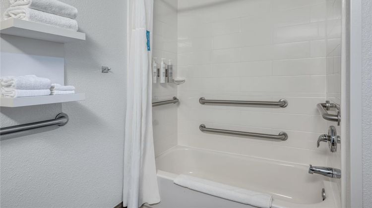 Hampton Inn Washington Court House Room