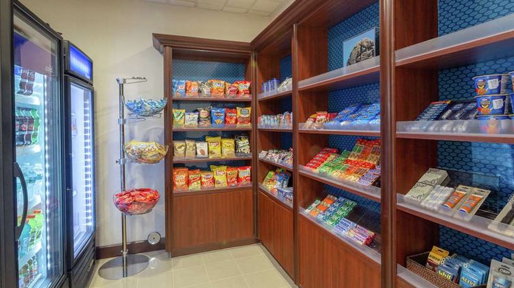Hampton Inn & Suites Wellington Restaurant
