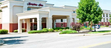 Hampton Inn East Windsor Exterior