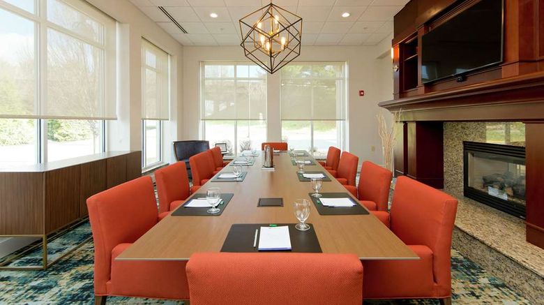 <b>Hilton Garden Inn Winchester Lobby</b>. Images powered by <a href="https://iceportal.shijigroup.com/" title="IcePortal" target="_blank">IcePortal</a>.