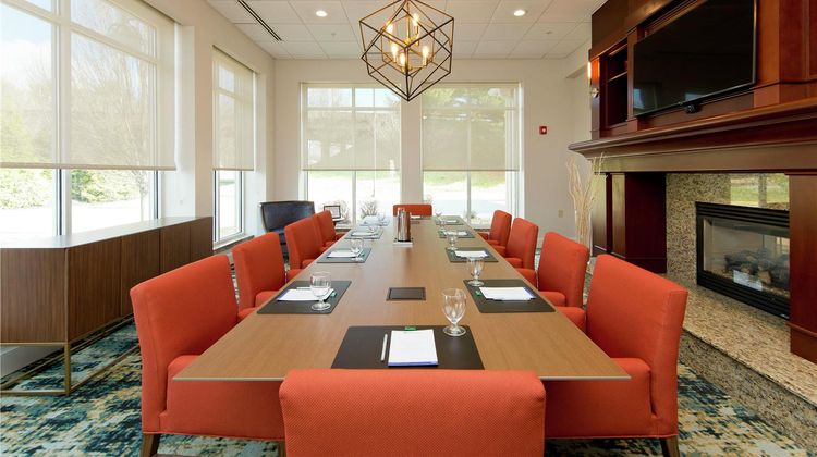 Hilton Garden Inn Winchester Lobby