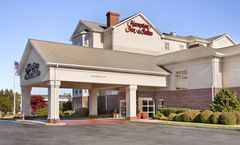 Hampton Inn & Suites