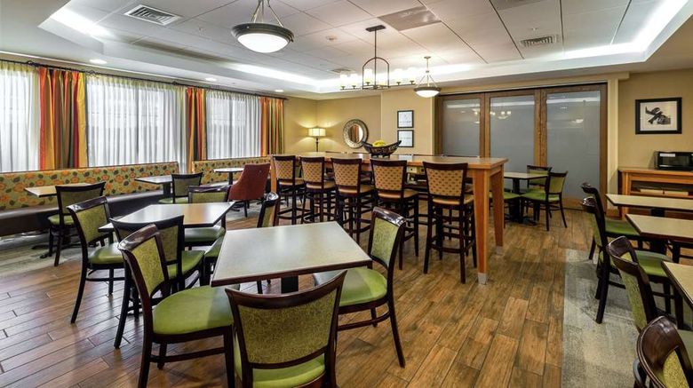 <b>Hampton Inn Waterville Restaurant</b>. Images powered by <a href="https://iceportal.shijigroup.com/" title="IcePortal" target="_blank">IcePortal</a>.