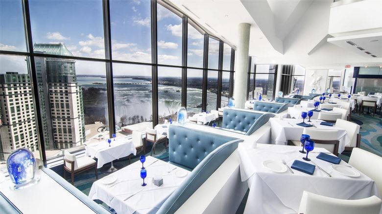 <b>Hilton Niagara Falls Fallsview Restaurant</b>. Images powered by <a href="https://iceportal.shijigroup.com/" title="IcePortal" target="_blank">IcePortal</a>.
