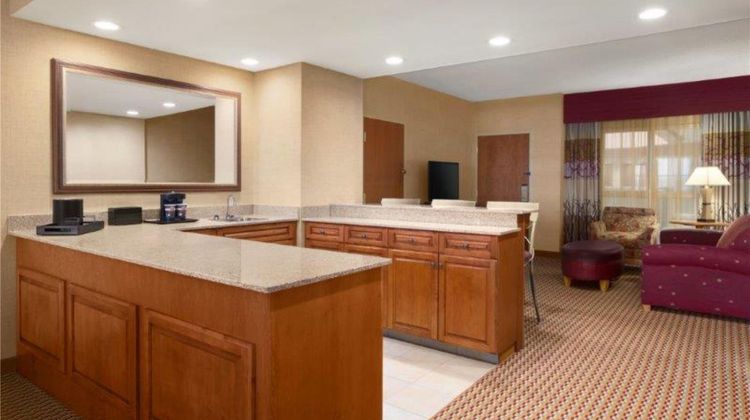 Embassy Suites Northwest Arkansas Room