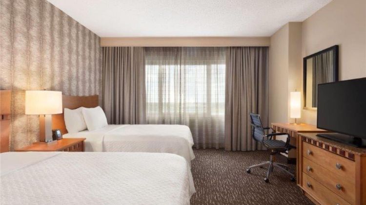 Embassy Suites Northwest Arkansas Room