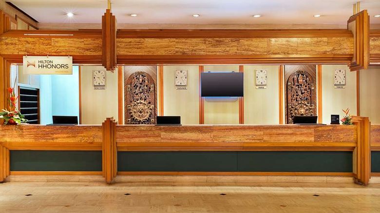 <b>Hilton Yaounde Lobby</b>. Images powered by <a href="https://iceportal.shijigroup.com/" title="IcePortal" target="_blank">IcePortal</a>.