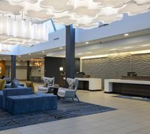 Doubletree by Hilton West Edmonton Lobby