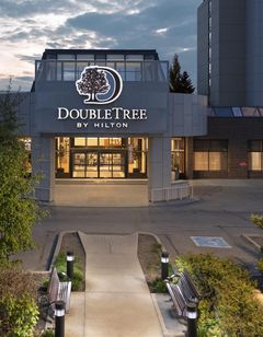 Doubletree by Hilton West Edmonton