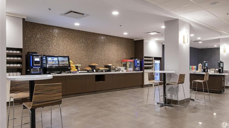 Doubletree by Hilton West Edmonton Restaurant