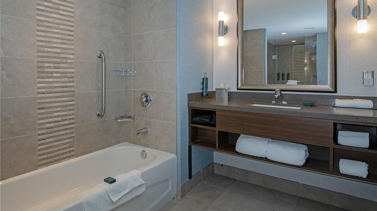 Doubletree by Hilton West Edmonton Room