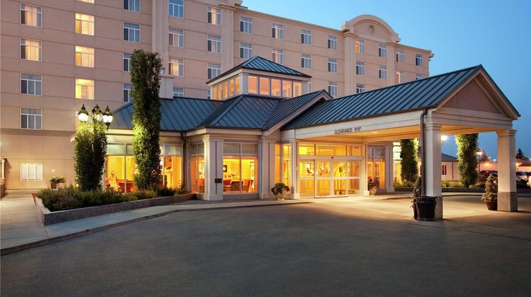 Hilton Garden Inn West Edmonton Exterior
