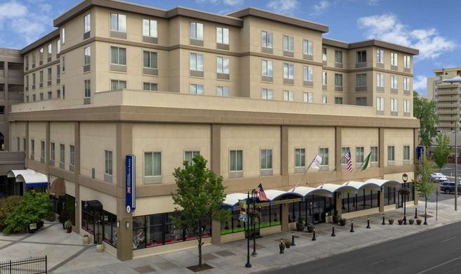 Hilton Garden Inn Yakima Exterior
