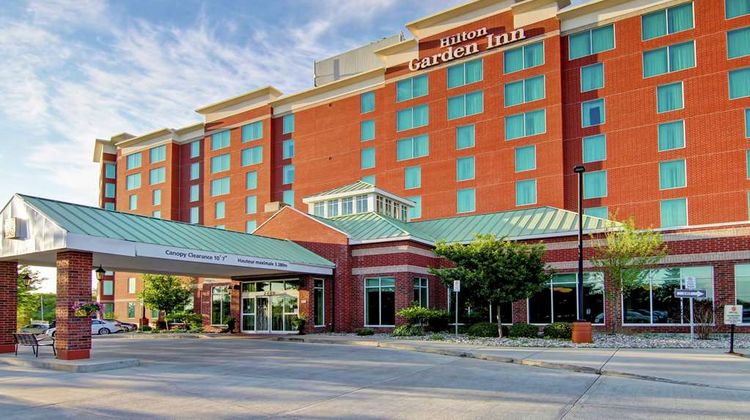 Hilton Garden Inn Ottawa Airport Exterior