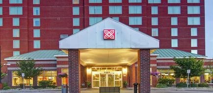Hilton Garden Inn Ottawa Airport Exterior
