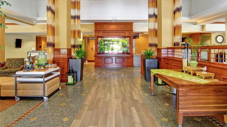 Hilton Garden Inn Ottawa Airport Lobby