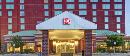 Hilton Garden Inn Ottawa Airport Exterior