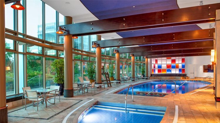 Hilton Lac-Leamy Pool