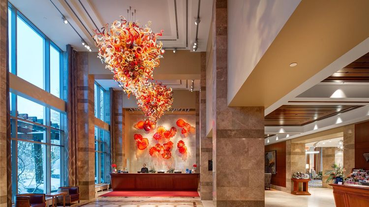 Hilton Lac-Leamy Lobby