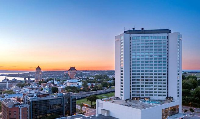 Hilton Quebec Exterior
