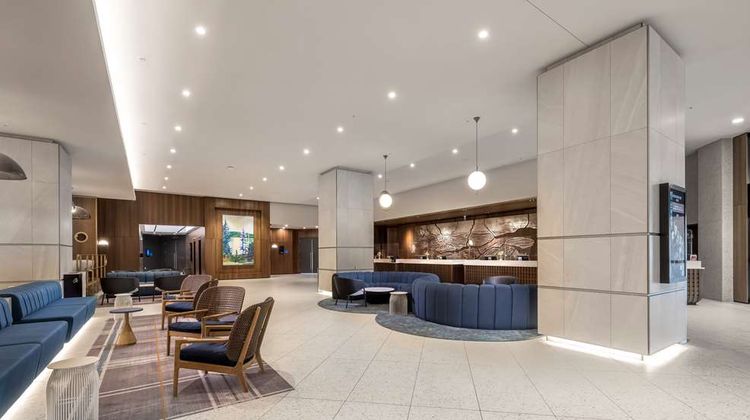 Hilton Quebec Lobby