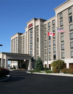 Hampton Inn & Suites Windsor