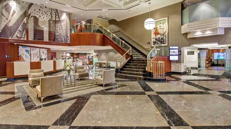 DoubleTree by Hilton Toronto Downtown Lobby