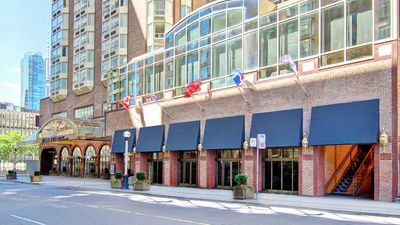 DoubleTree by Hilton Toronto Downtown