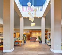 Hilton Garden Inn Toronto Oakville Lobby