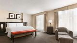 Embassy Suites Montreal by Hilton Room
