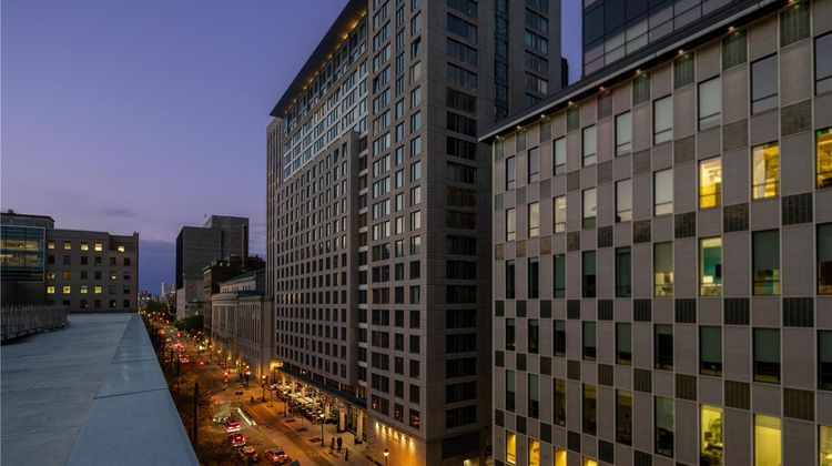 Embassy Suites Montreal by Hilton Exterior
