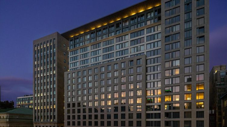 Embassy Suites Montreal by Hilton Exterior