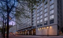 Embassy Suites Montreal by Hilton