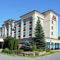 Hampton Inn & Suites Laval