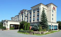 Hampton Inn & Suites Laval