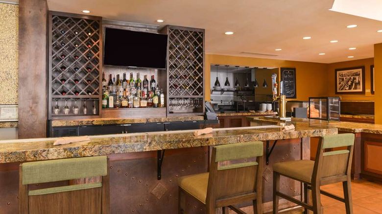 <b>Hilton Garden Inn Yuma/Pivot Point Restaurant</b>. Images powered by <a href="https://iceportal.shijigroup.com/" title="IcePortal" target="_blank">IcePortal</a>.