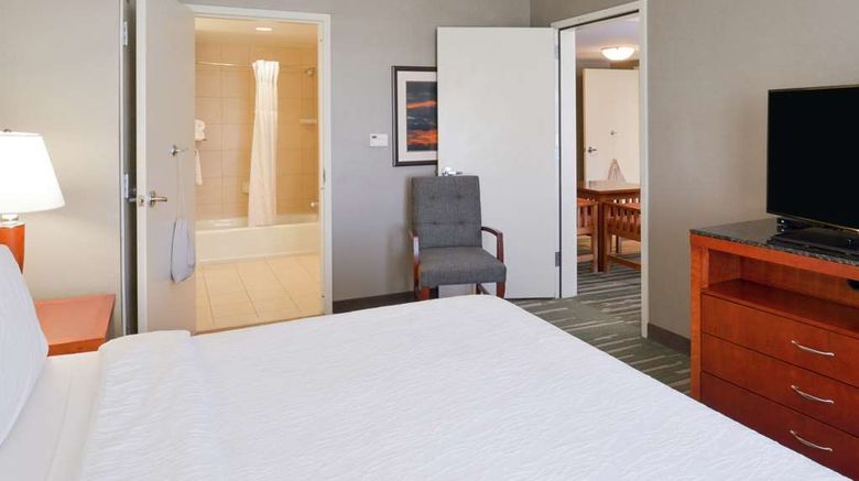 <b>Hilton Garden Inn Yuma/Pivot Point Room</b>. Images powered by <a href="https://iceportal.shijigroup.com/" title="IcePortal" target="_blank">IcePortal</a>.
